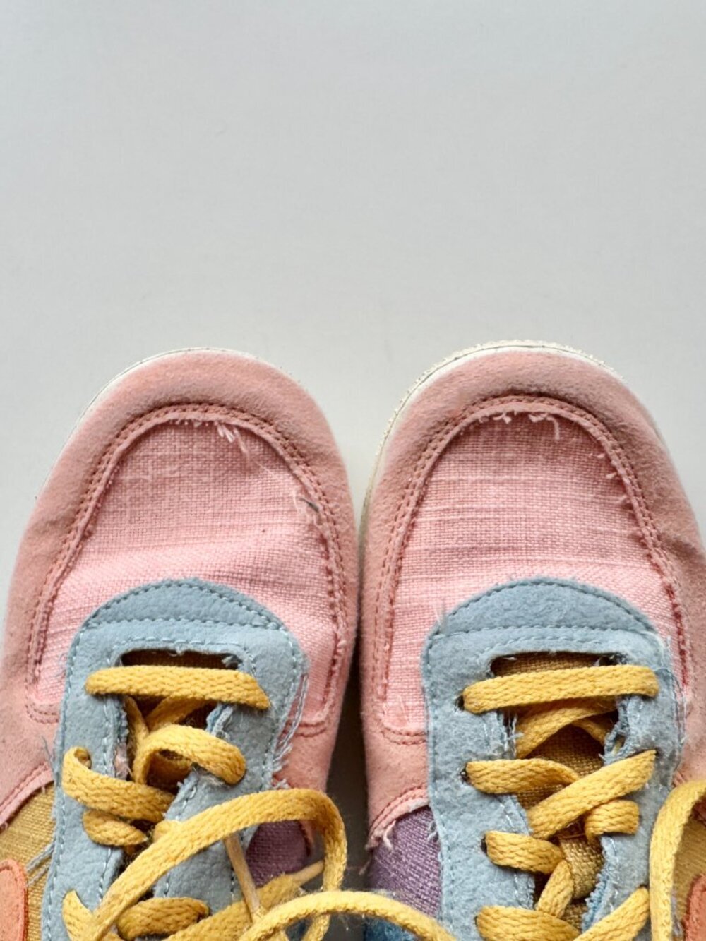 Kids' NIKE Air Force 1 Low 07 LV8 Next Nature 'Sun Club Multi' Sneakers, Size 3Y - Picture 6 of 14